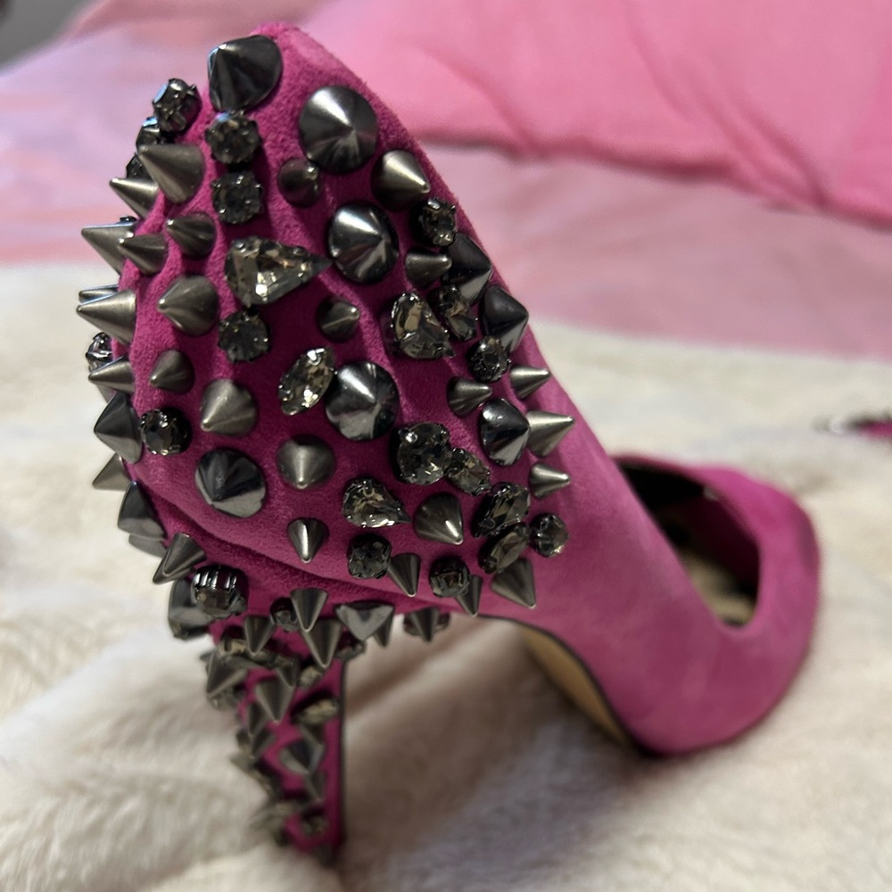 Sam Edelman Pink Spiked Heels
Size US 8.5 Women’s